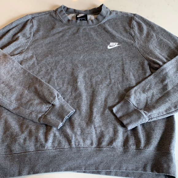 Nike Crewneck Sweatshirt - Picture 2 of 4